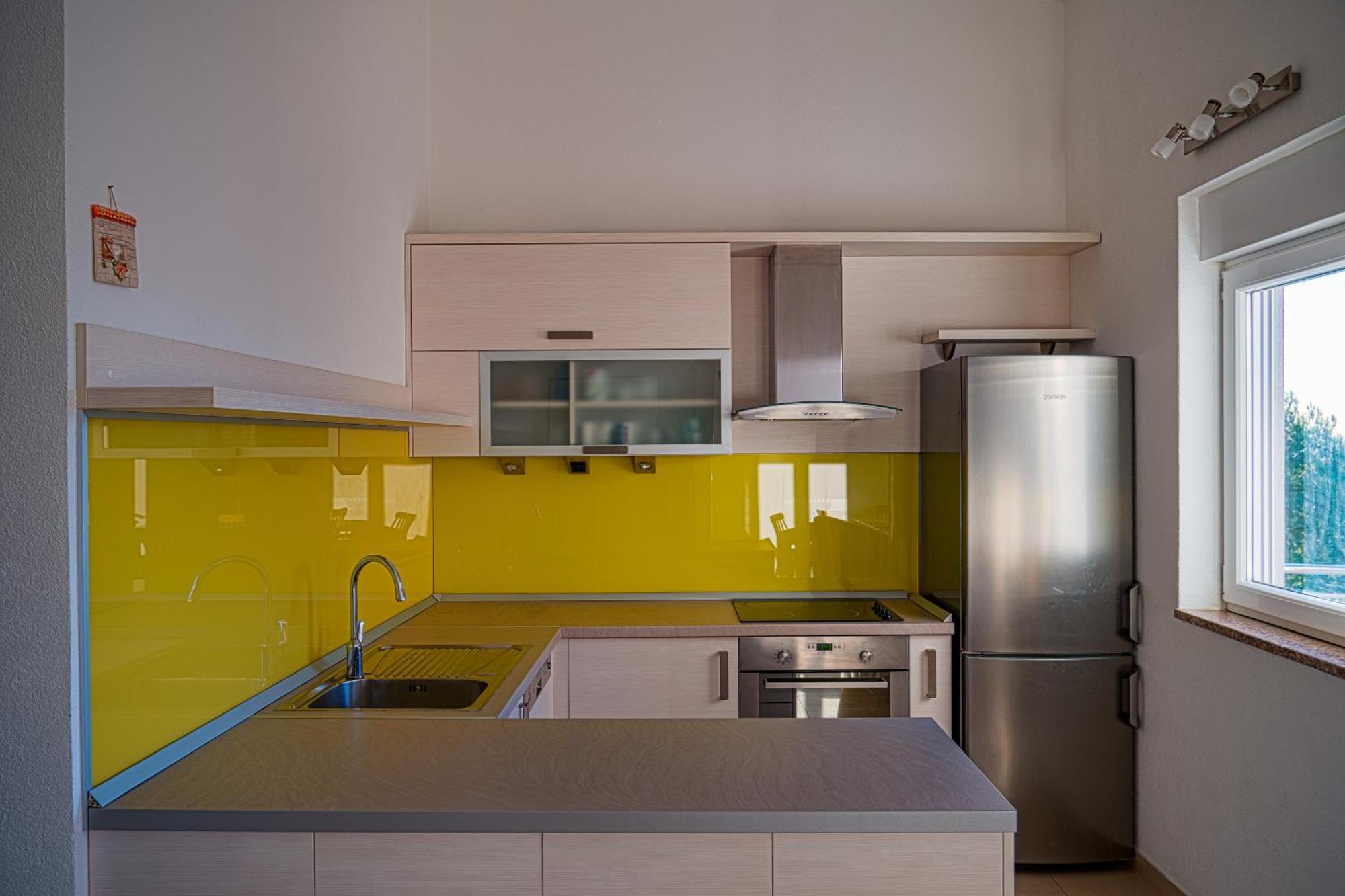 Apartments Sara & Nina Omis Exterior photo